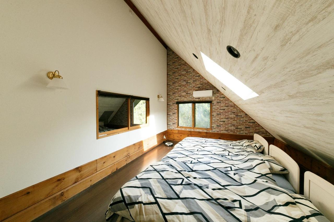 ログハウスせせらぎ Tsuru Extérieur photo